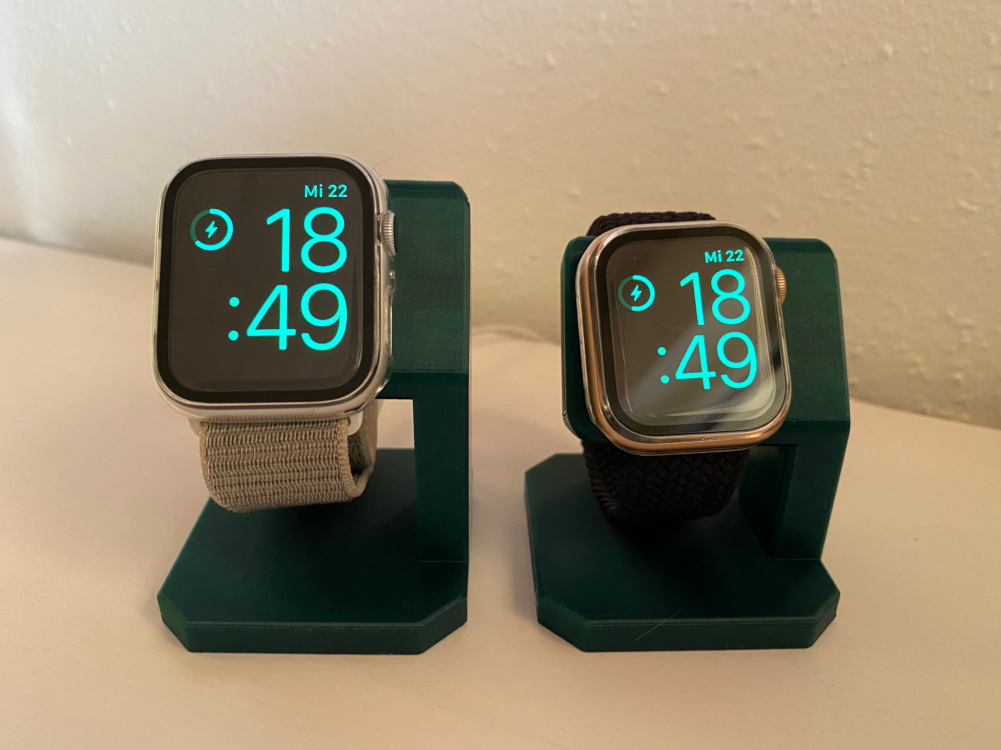 Apple Watch Şarj Standı